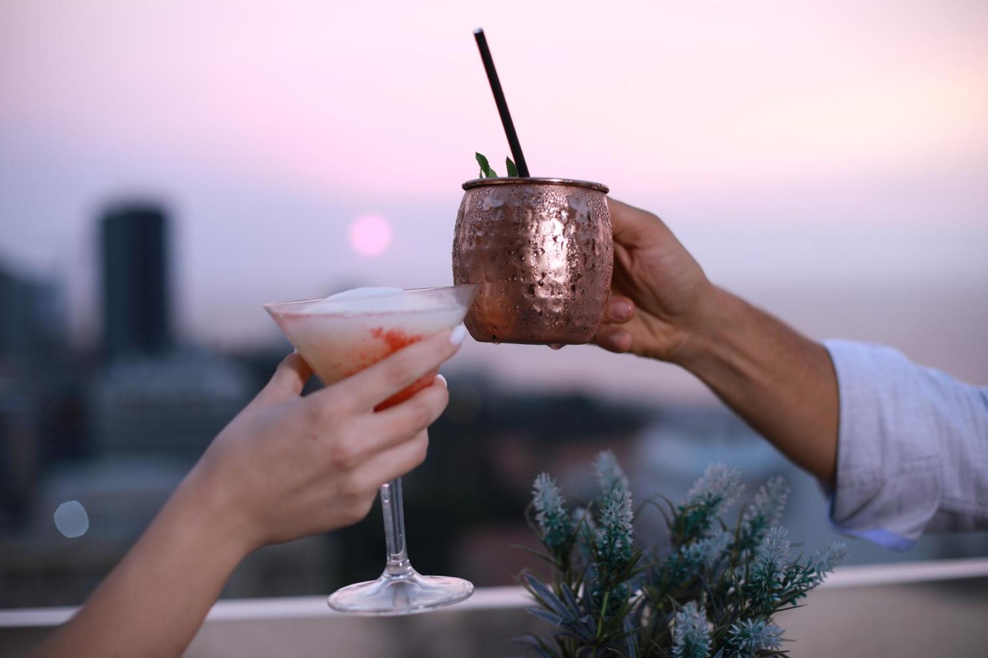 Gefinor Rotana - Beirut Ξενοδοχείο Εξωτερικό φωτογραφία A Moscow Mule cocktail