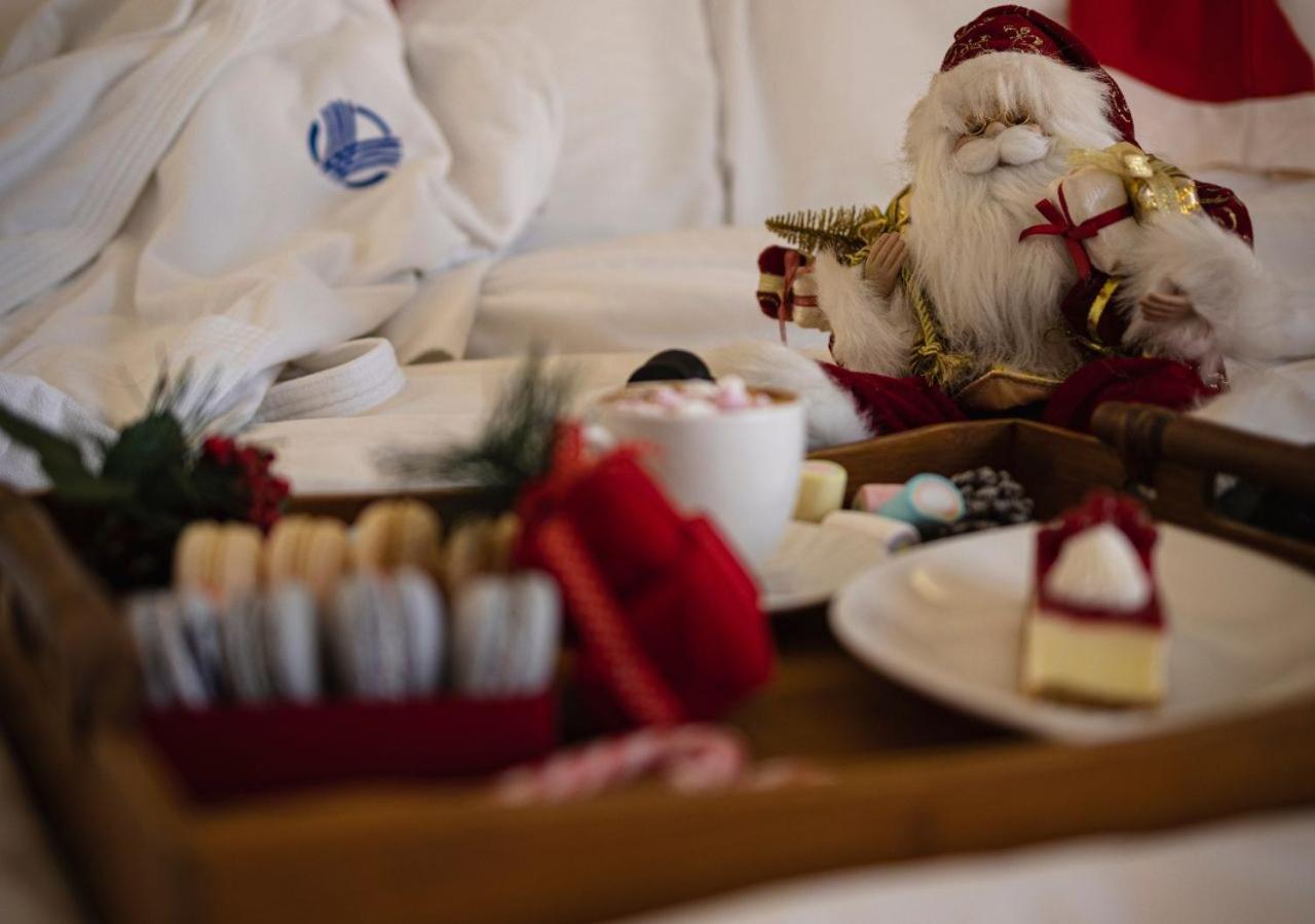 Gefinor Rotana - Beirut Ξενοδοχείο Εξωτερικό φωτογραφία A room at the hotel
