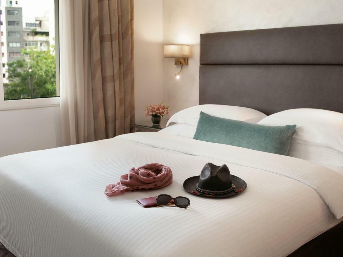 Gefinor Rotana - Beirut Ξενοδοχείο Εξωτερικό φωτογραφία A bedroom at the hotel