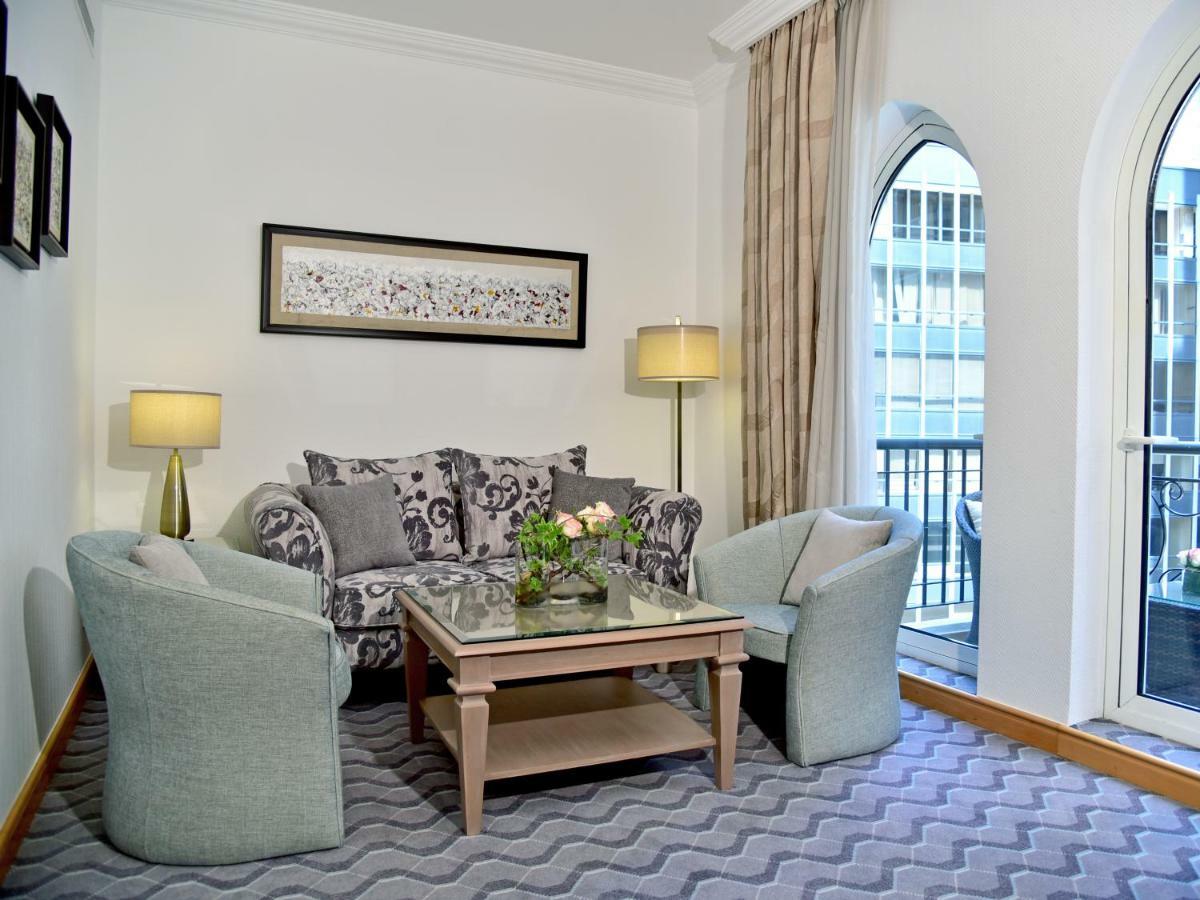 Gefinor Rotana - Beirut Ξενοδοχείο Εξωτερικό φωτογραφία A suite at the hotel